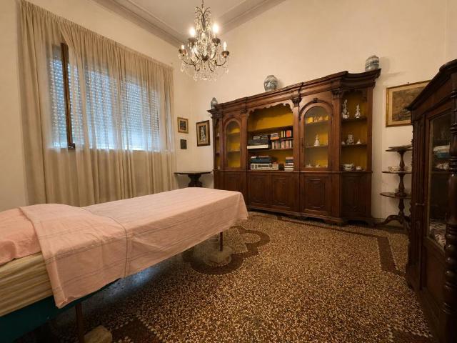 Villa in vendita a Viareggio LU