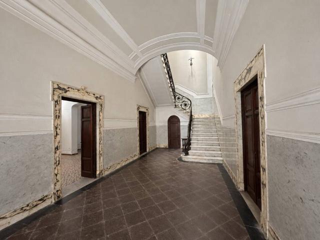 Villa in vendita a Viareggio LU