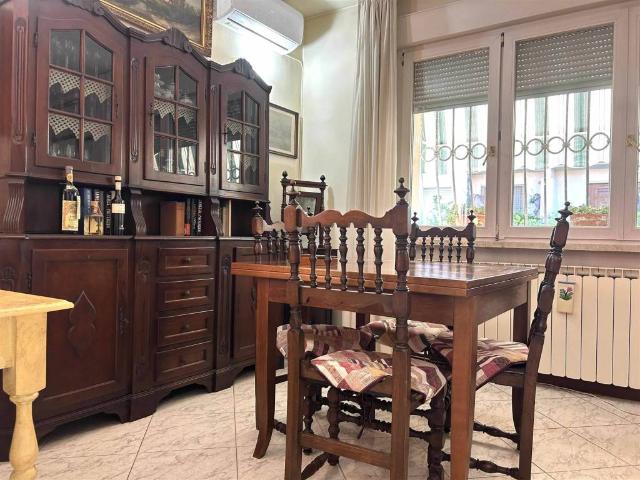 Villa in vendita a Viareggio LU