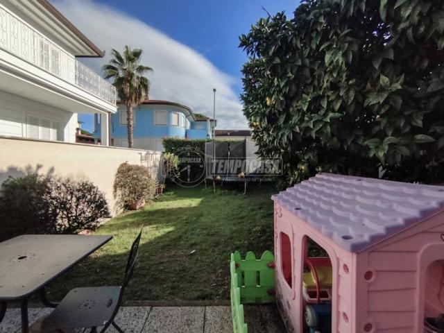 Villa in vendita a Viareggio LU