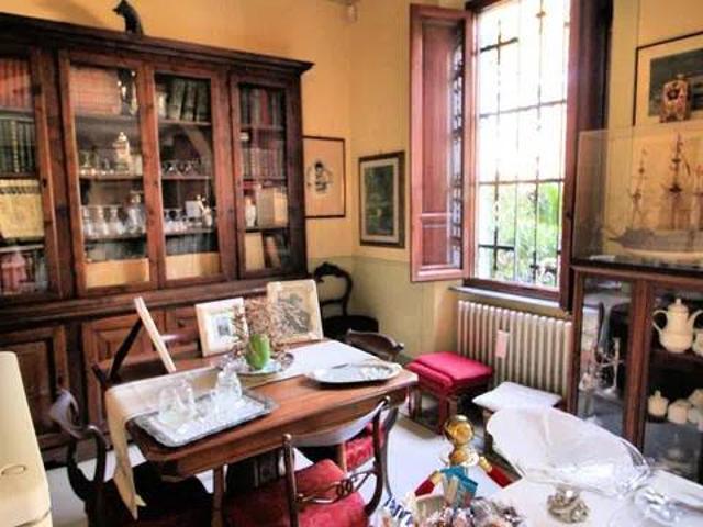 Villa in vendita a Viareggio LU