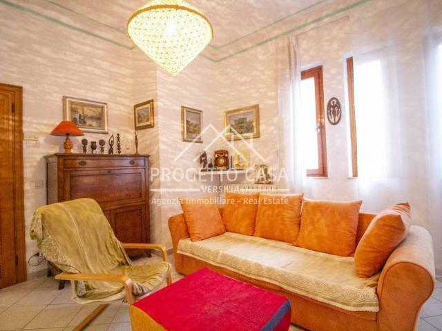 Villa in vendita a Viareggio LU