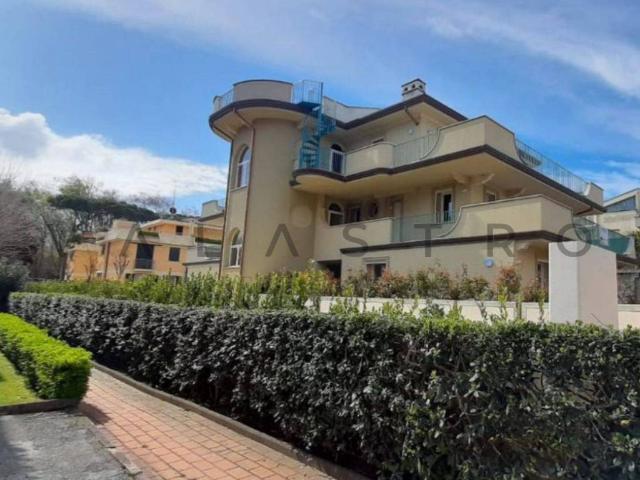 Villa in vendita a Viareggio LU