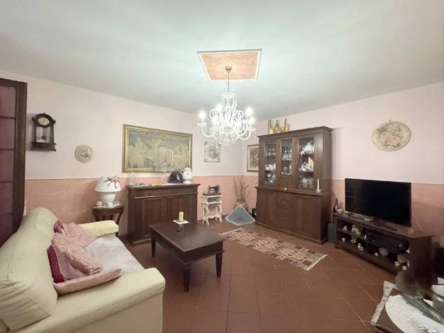 Villa in vendita a Viareggio LU