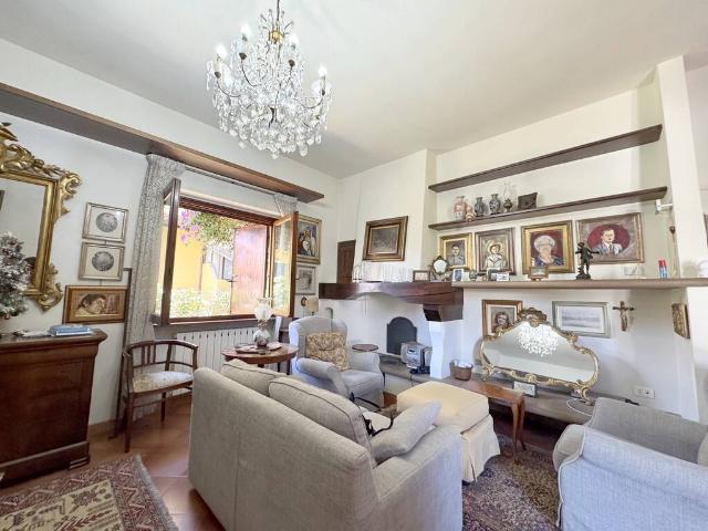 Villa in vendita a Viareggio LU