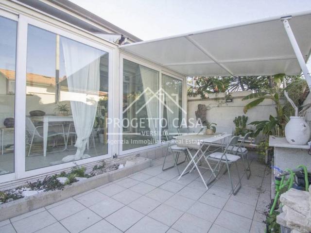 Villa in vendita a Viareggio LU