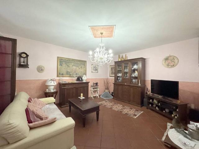 Villa in vendita a Viareggio LU