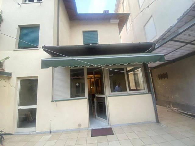 Villa in vendita a Viareggio