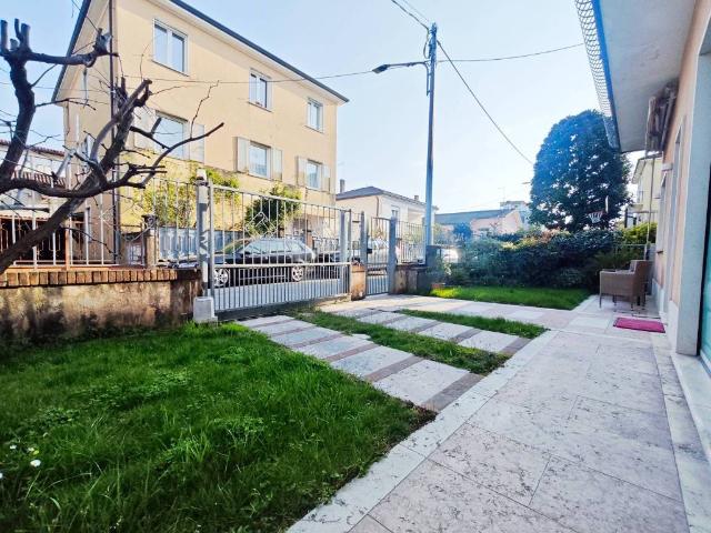 Villa in vendita a Vicenza VI