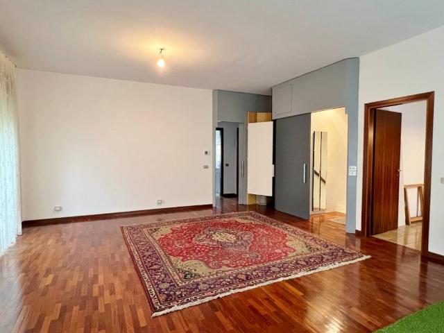 Villa in vendita a Vicenza VI