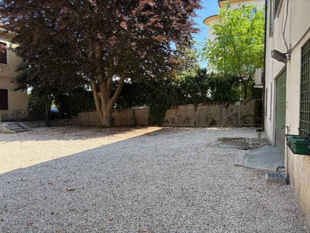 Villa in vendita a Vicenza VI