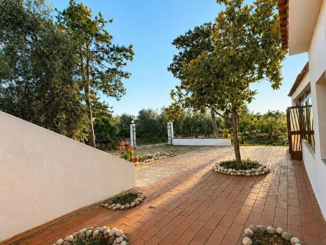 Villa in vendita a Vico del Gargano FG
