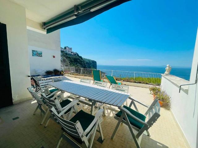 Villa in vendita a Vico Equense NA
