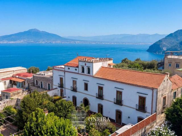 Villa in vendita a Vico Equense NA
