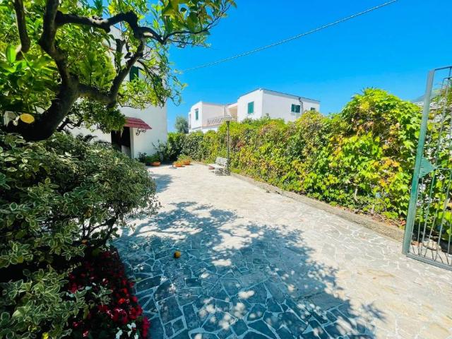 Villa in vendita a Vico Equense NA