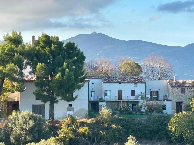 Villa in vendita a Vicoli PE