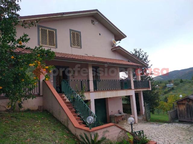 Villa in vendita a Vicovaro