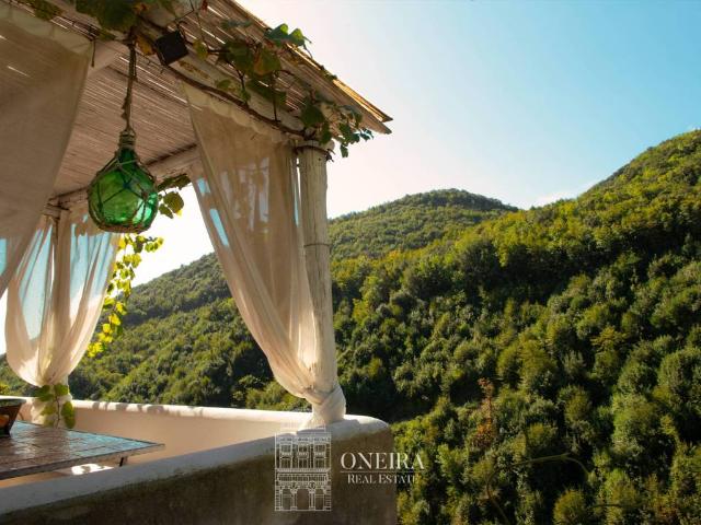 Villa in vendita a Vietri sul Mare SA
