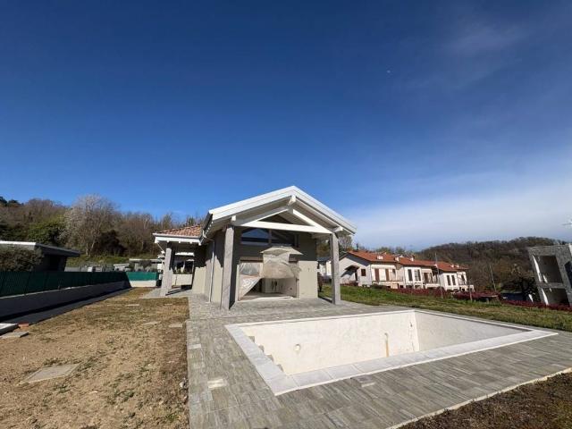 Villa in vendita a Viganò LC
