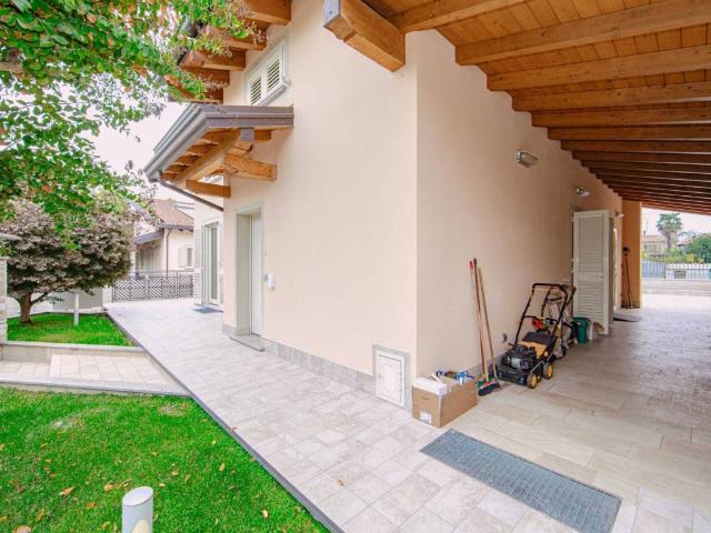 Villa in vendita a Vigevano PV