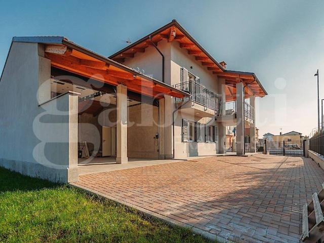 Villa in vendita a Vigone TO