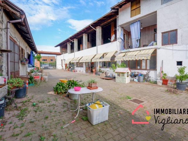 Villa in vendita a Vigliano Biellese BI