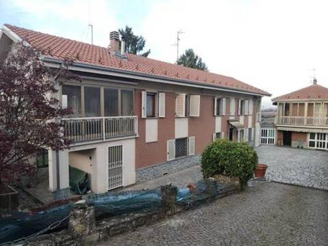 Villa in vendita a Vigliano d'Asti AT