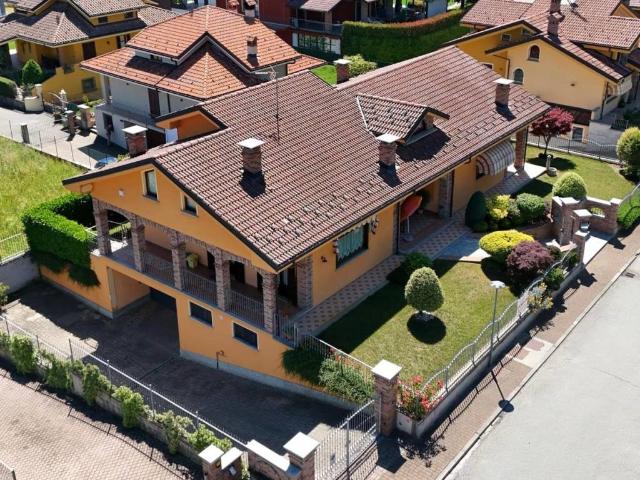 Villa in vendita a Vignolo CN