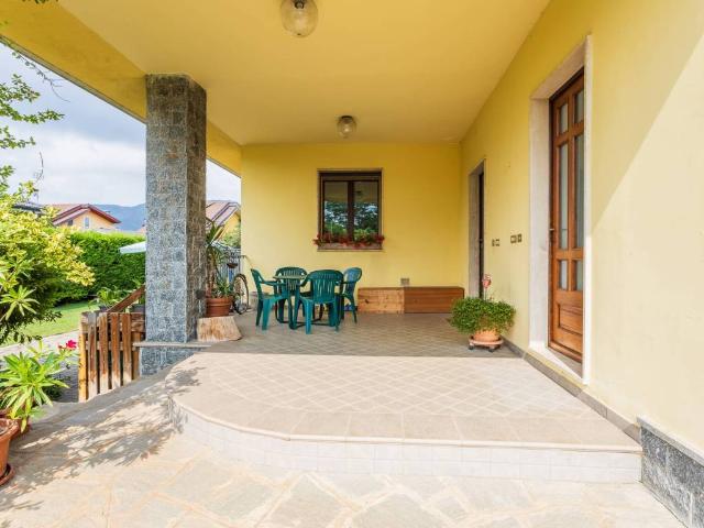 Villa in vendita a Vignolo CN