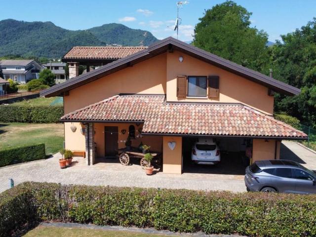 Villa in vendita a Vignolo CN