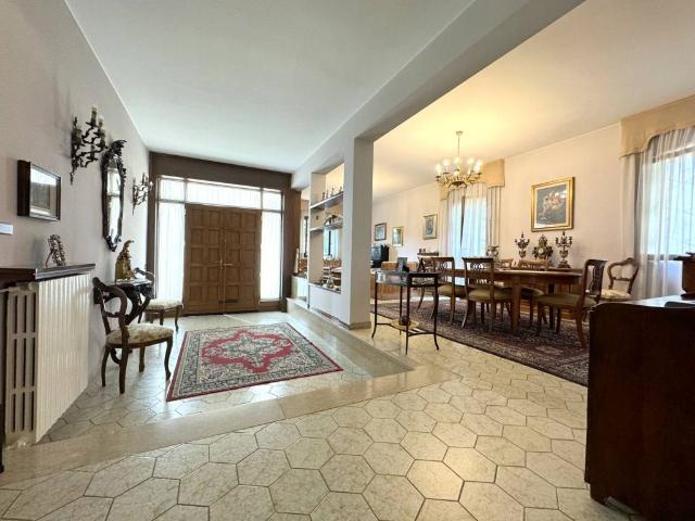 Villa in vendita a Vignate MI