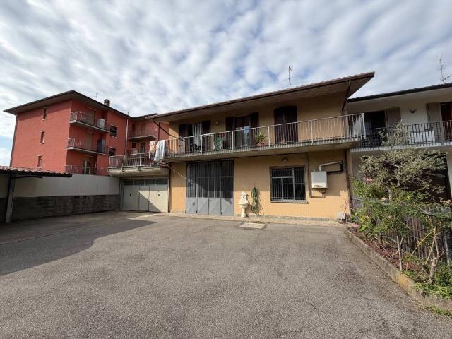 Villa in vendita a Villongo BG