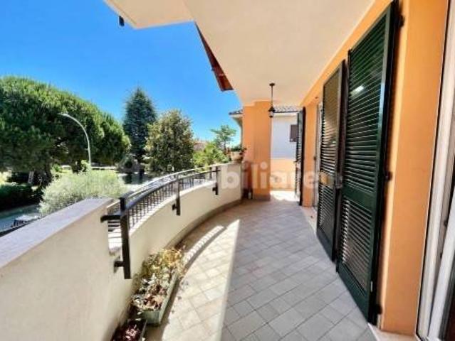 Villa in vendita a Villa Cortese MI