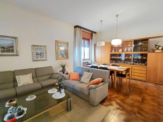 Villa in vendita a Villa Carcina BS