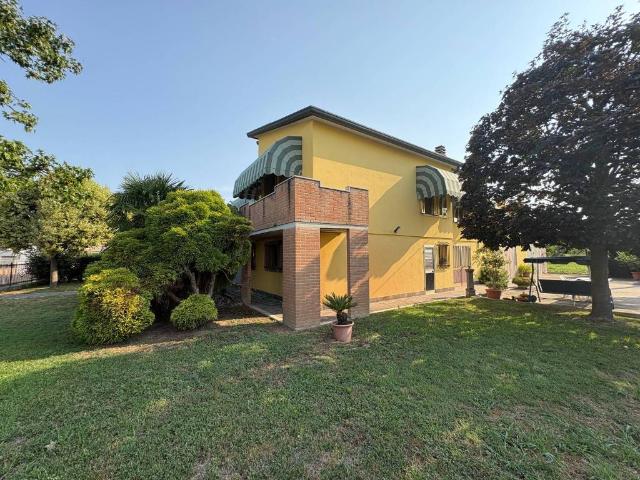 Villa in vendita a Villa Bartolomea VR