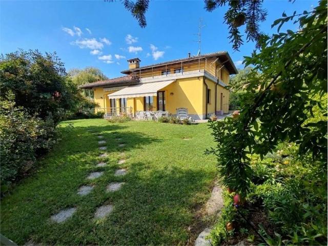 Villa in vendita a Villa Guardia CO