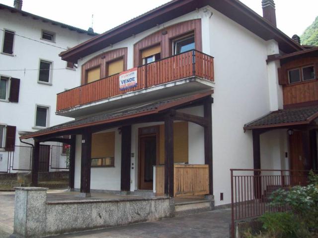 Villa in vendita a Villa di Tirano SO