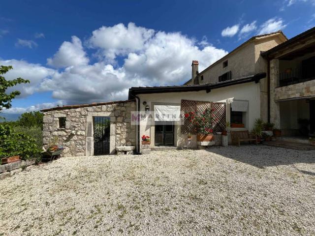 Villa in vendita a Villa Latina FR