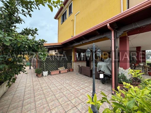 Villa in vendita a Villa Literno CE