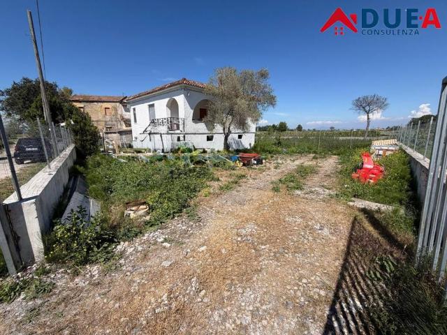 Villa in vendita a Villa Literno CE