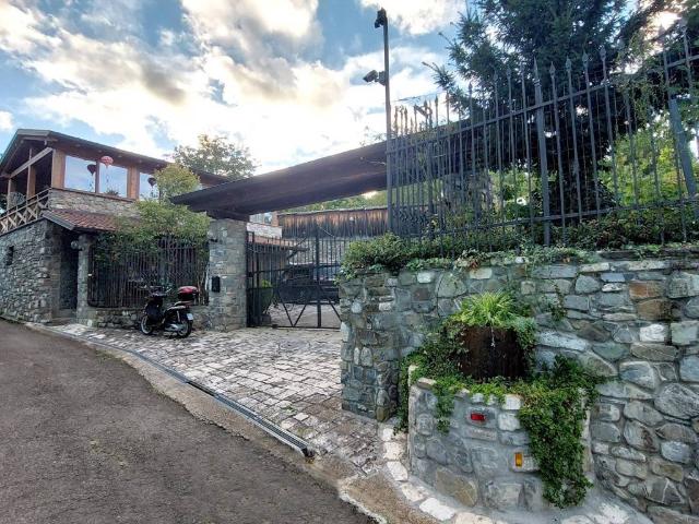 Villa in vendita a Villa Minozzo RE
