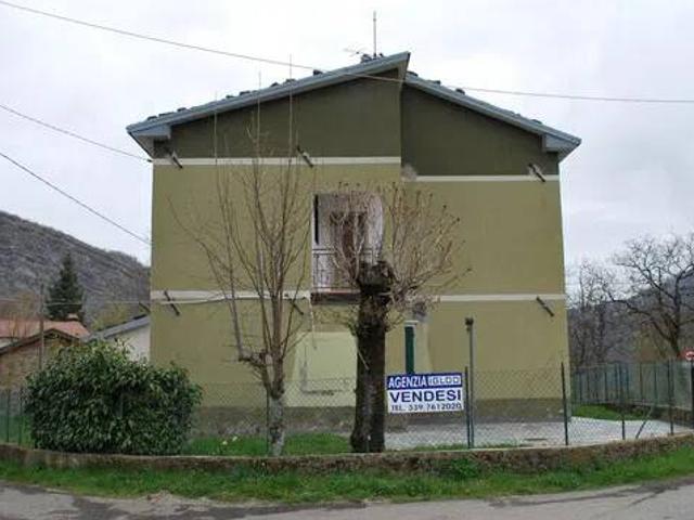 Villa in vendita a Villa Minozzo RE