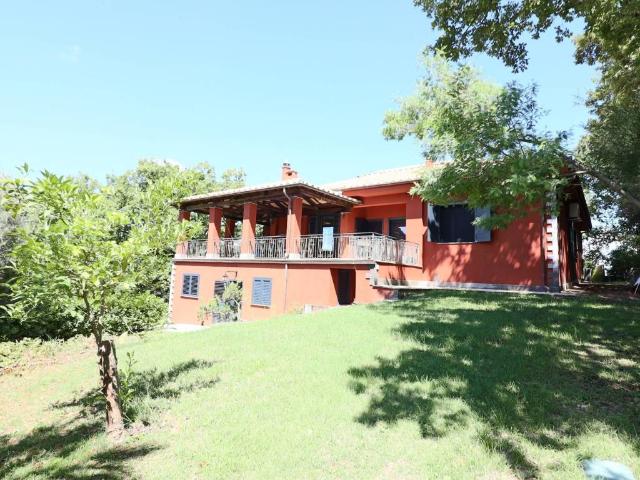 Villa in vendita a Villa San Giovanni in Tuscia VT