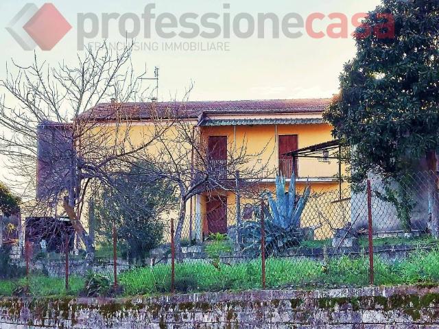 Villa in vendita a Villa Santa Lucia FR