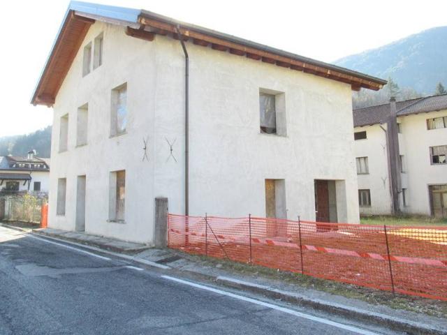 Villa in vendita a Villa Santina UD