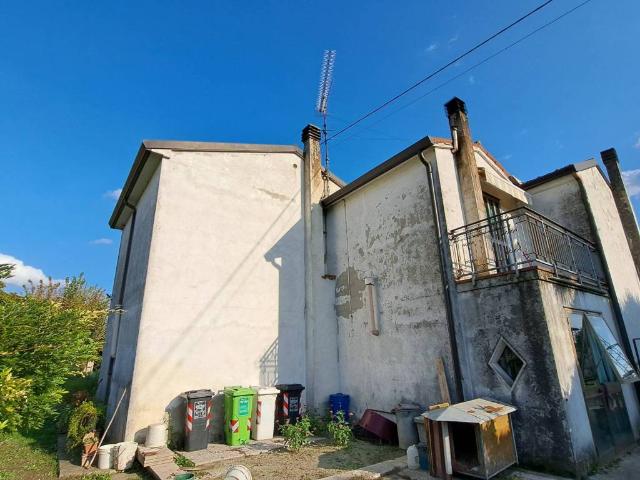 Villa in vendita a Villadose RO