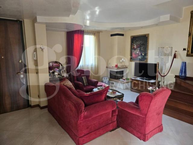 Villa in vendita a Villafranca di Verona VR