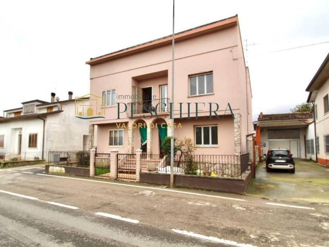 Villa in vendita a Villafranca di Verona VR
