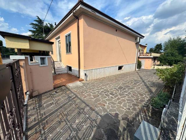 Villa in vendita a Villafranca di Verona VR