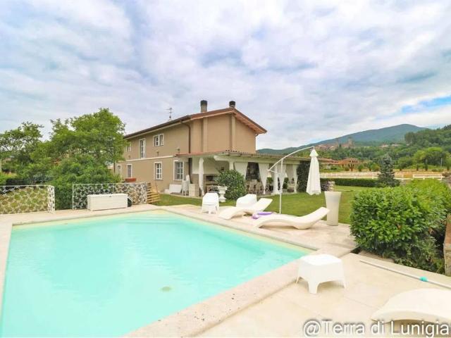 Villa in vendita a Villafranca in Lunigiana MS